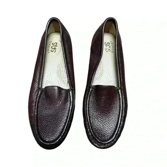 SAS Simply‎ Slip On Loafer Women's Burgundy Pebbled Leather Loafer Shoes - Picture 1 of 9